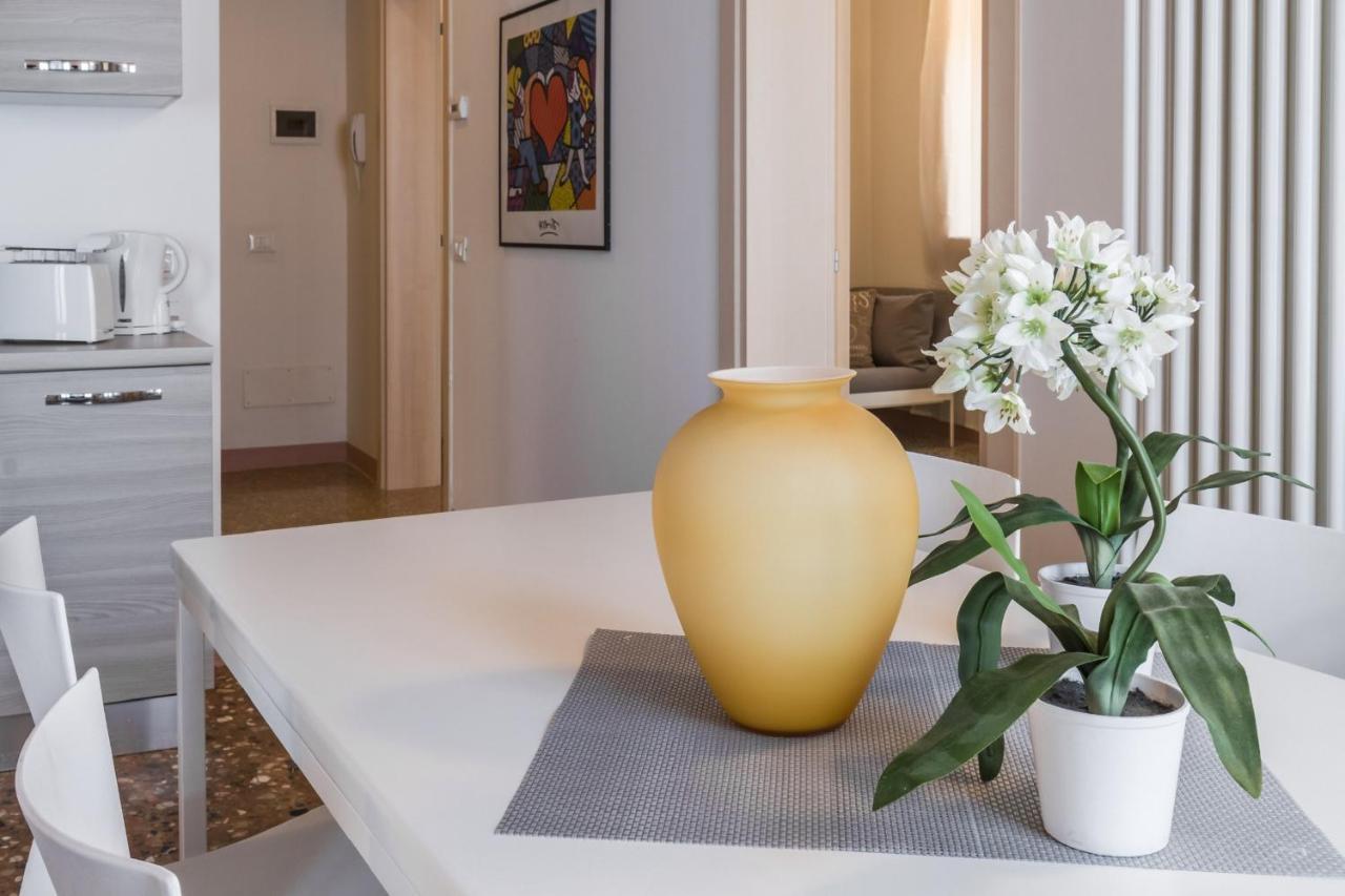 Accademia Charm Apartments By Wonderful Italy Venice Exterior photo