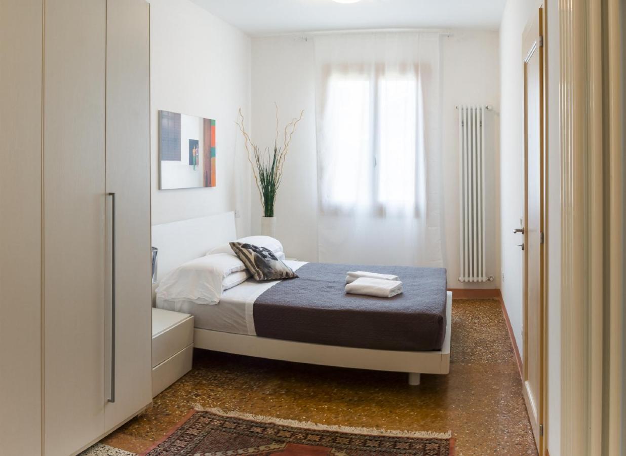 Accademia Charm Apartments By Wonderful Italy Venice Exterior photo