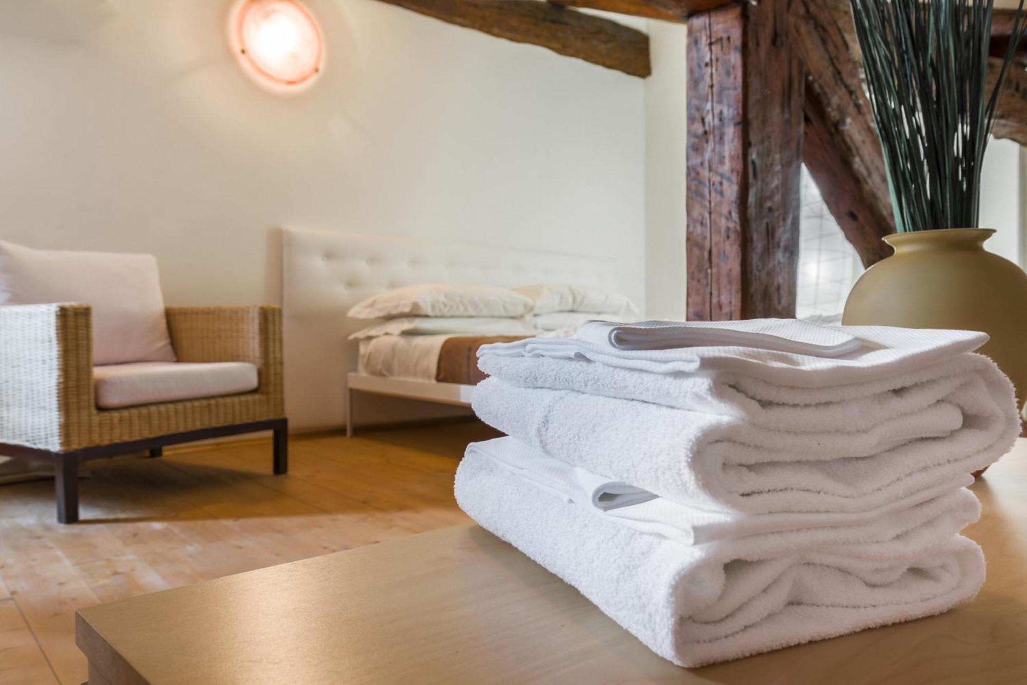 Accademia Charm Apartments By Wonderful Italy Venice Exterior photo