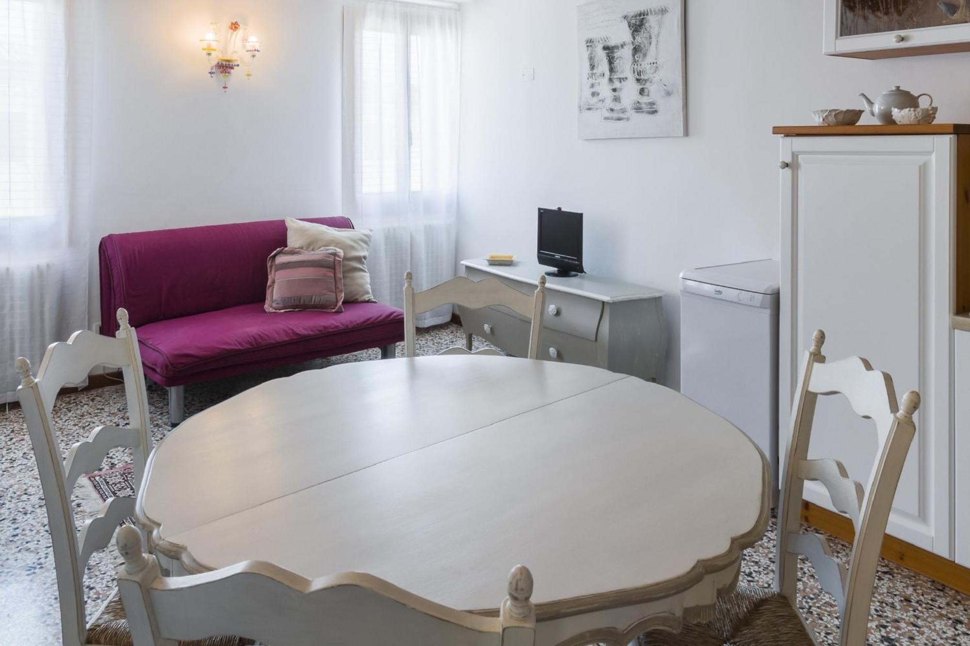 Accademia Charm Apartments By Wonderful Italy Venice Exterior photo