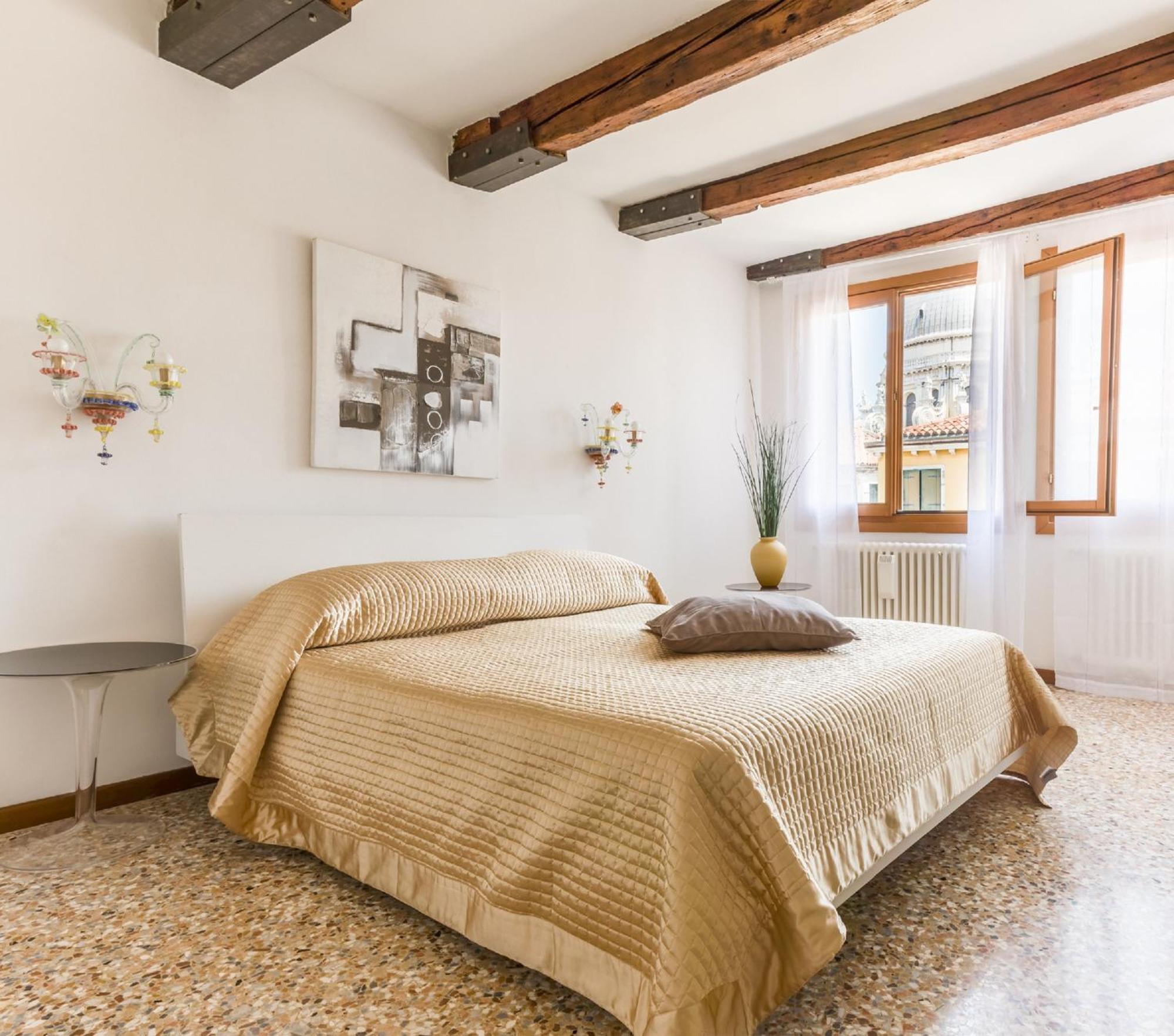 Accademia Charm Apartments By Wonderful Italy Venice Exterior photo